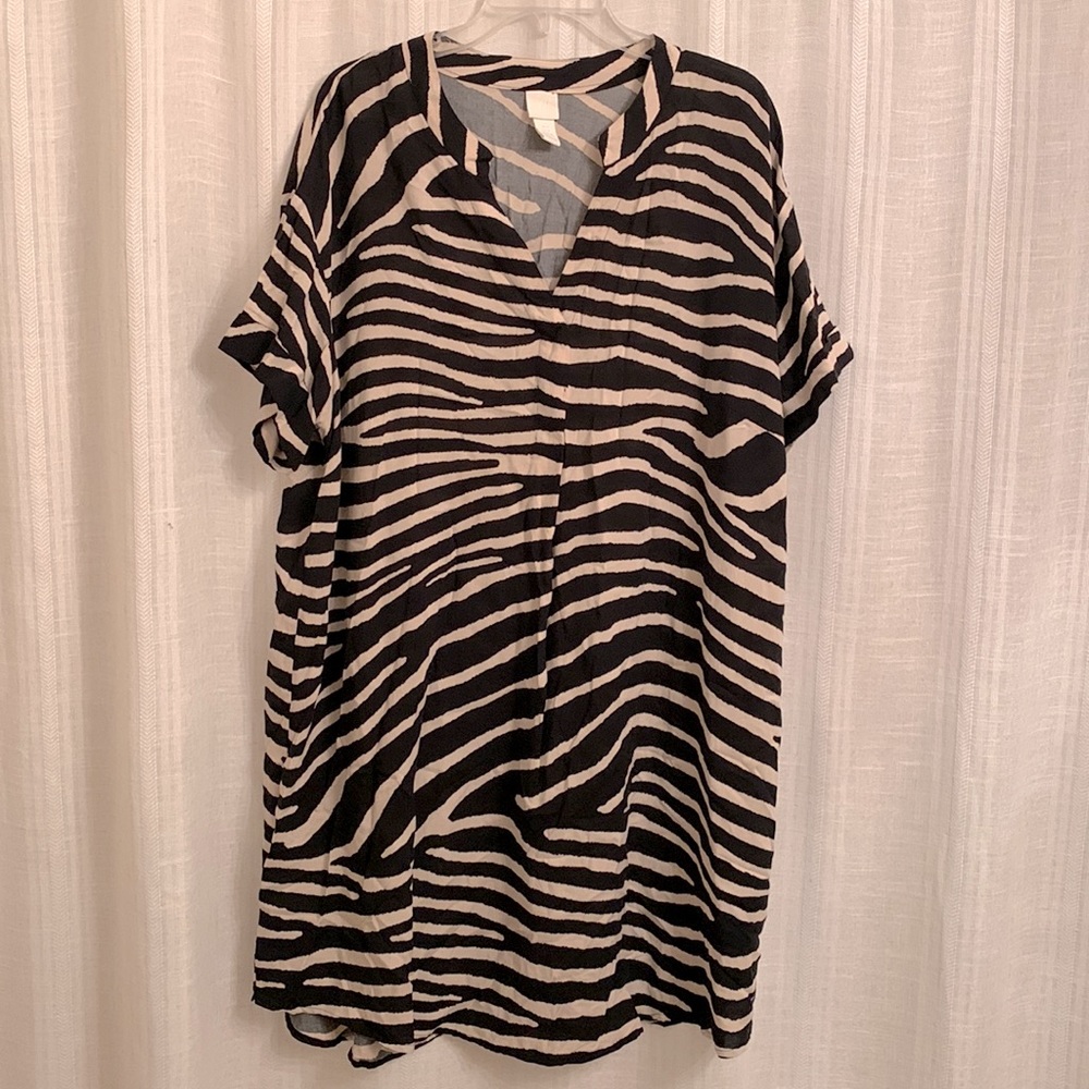 Woman’s H&M dress.